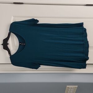Agnes and Dora short sleeve teal top